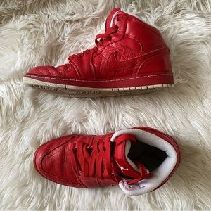 NIKE AIR JORDAN 1 Retro Phat Premier 'Varsity Red'
